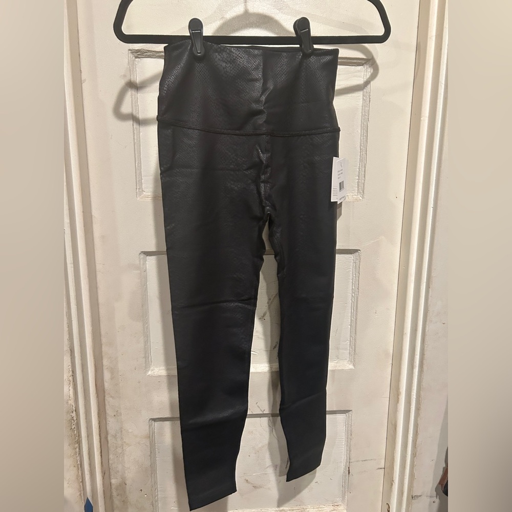 Beyond Yoga- PowerShine Viper High Waisted Midi Legging- Sz S- NWT